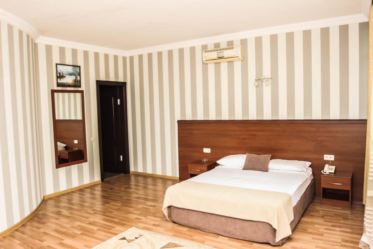 Hotel Istanbul Batumi Luaran gambar