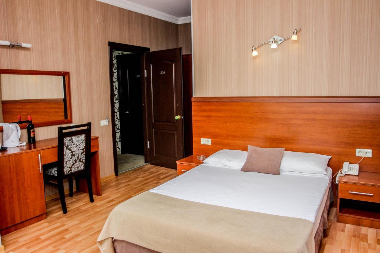 Hotel Istanbul Batumi Luaran gambar