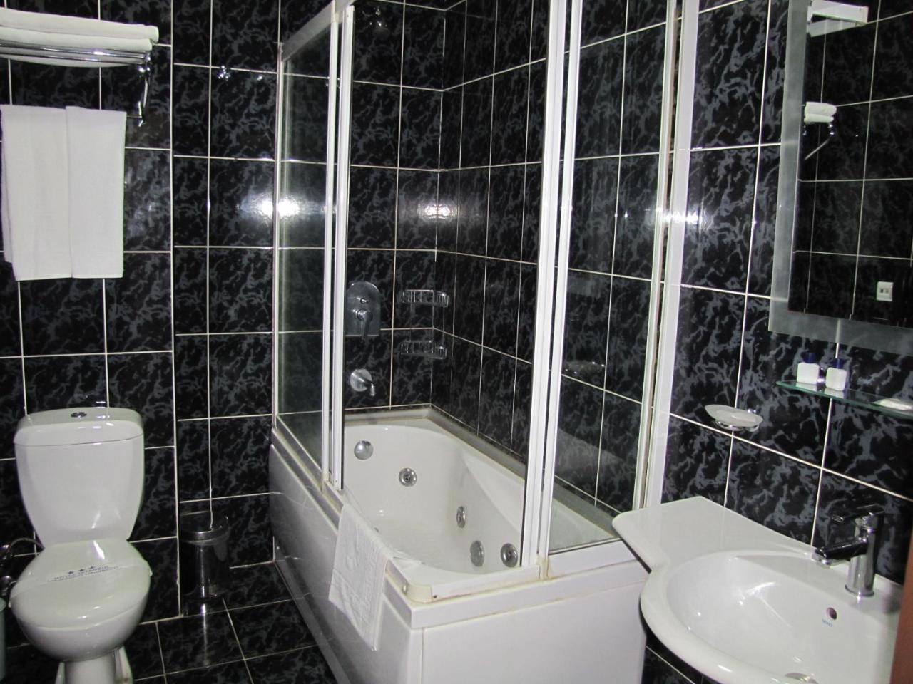 Hotel Istanbul Batumi Luaran gambar