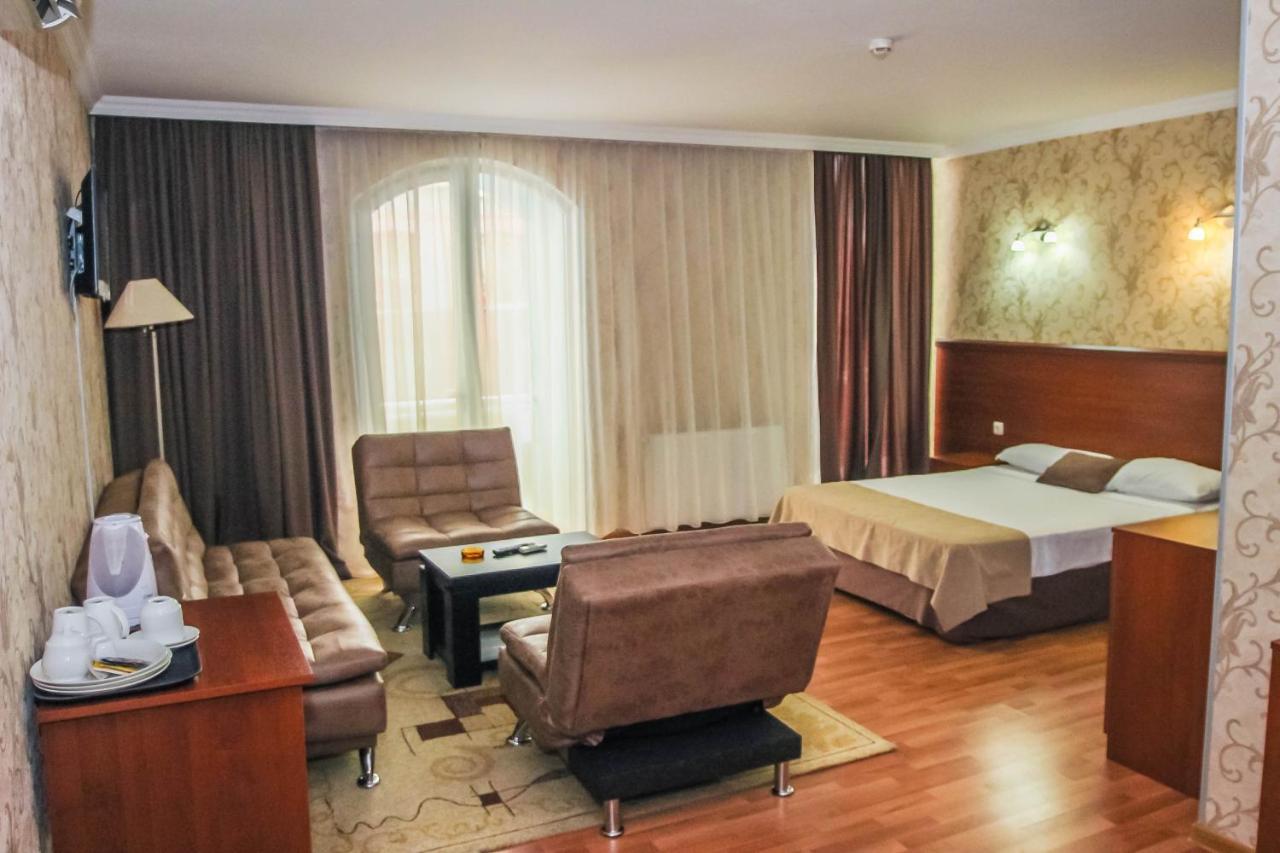 Hotel Istanbul Batumi Luaran gambar