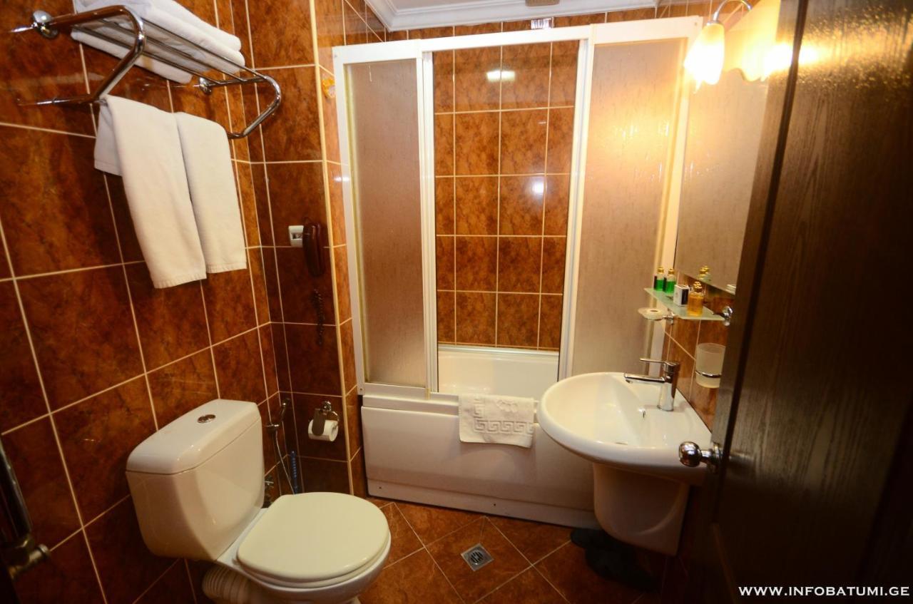 Hotel Istanbul Batumi Luaran gambar
