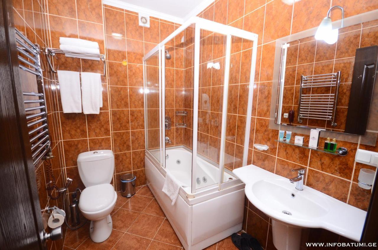 Hotel Istanbul Batumi Luaran gambar
